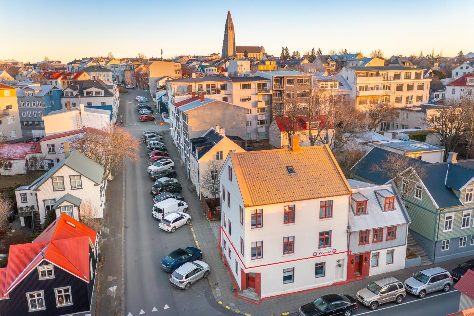 Downtown Baldursbra - Two Bedroom Apartment Reykjavik Luaran gambar